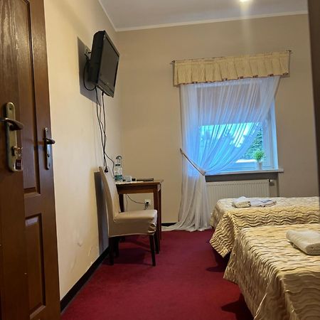 Hotel Chrobry Łęczyca Εξωτερικό φωτογραφία