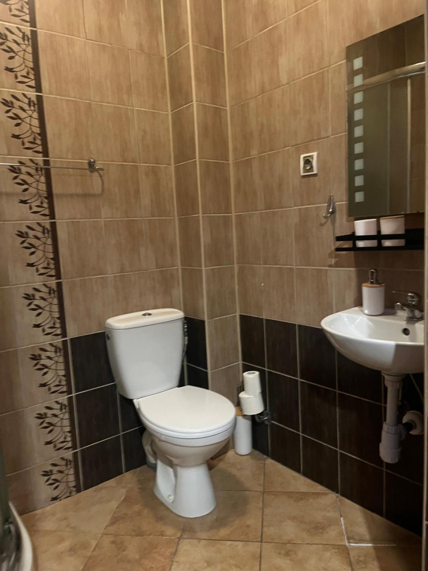 Hotel Chrobry Łęczyca Εξωτερικό φωτογραφία